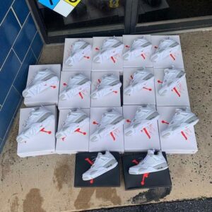 Authentic Jordan sneakers pallets - Image 24