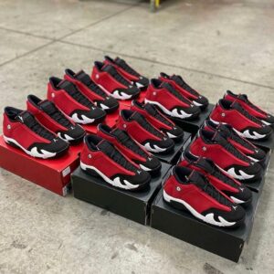 Authentic Jordan sneakers pallets - Image 7