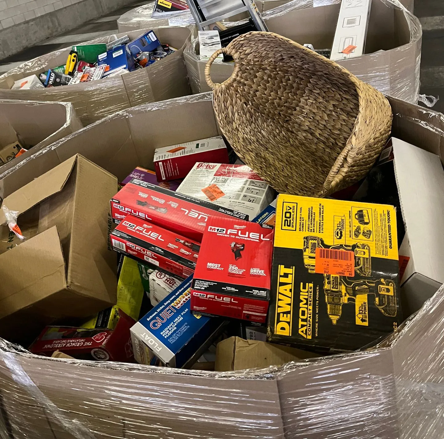 IMG_5067-7a6a0fa3-57f9db37-1920w-1.webp Home Depot Tool and Hardware Truckload